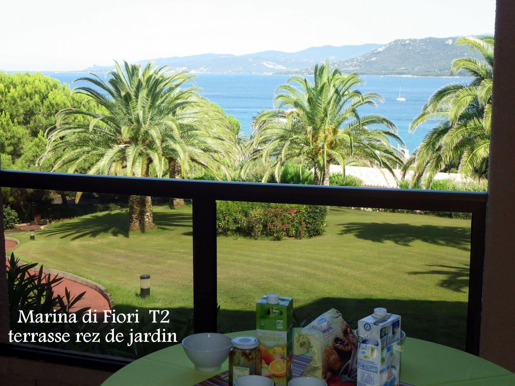 Marina Di Fiori Apartment โพรพริอาโน ภายนอก รูปภาพ